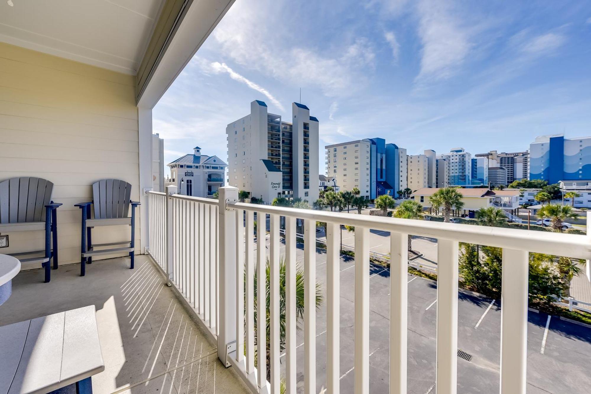 Roomy North Myrtle Beach Condo, Walk To Beach Extérieur photo