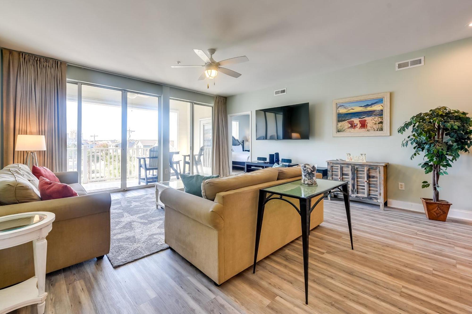 Roomy North Myrtle Beach Condo, Walk To Beach Extérieur photo