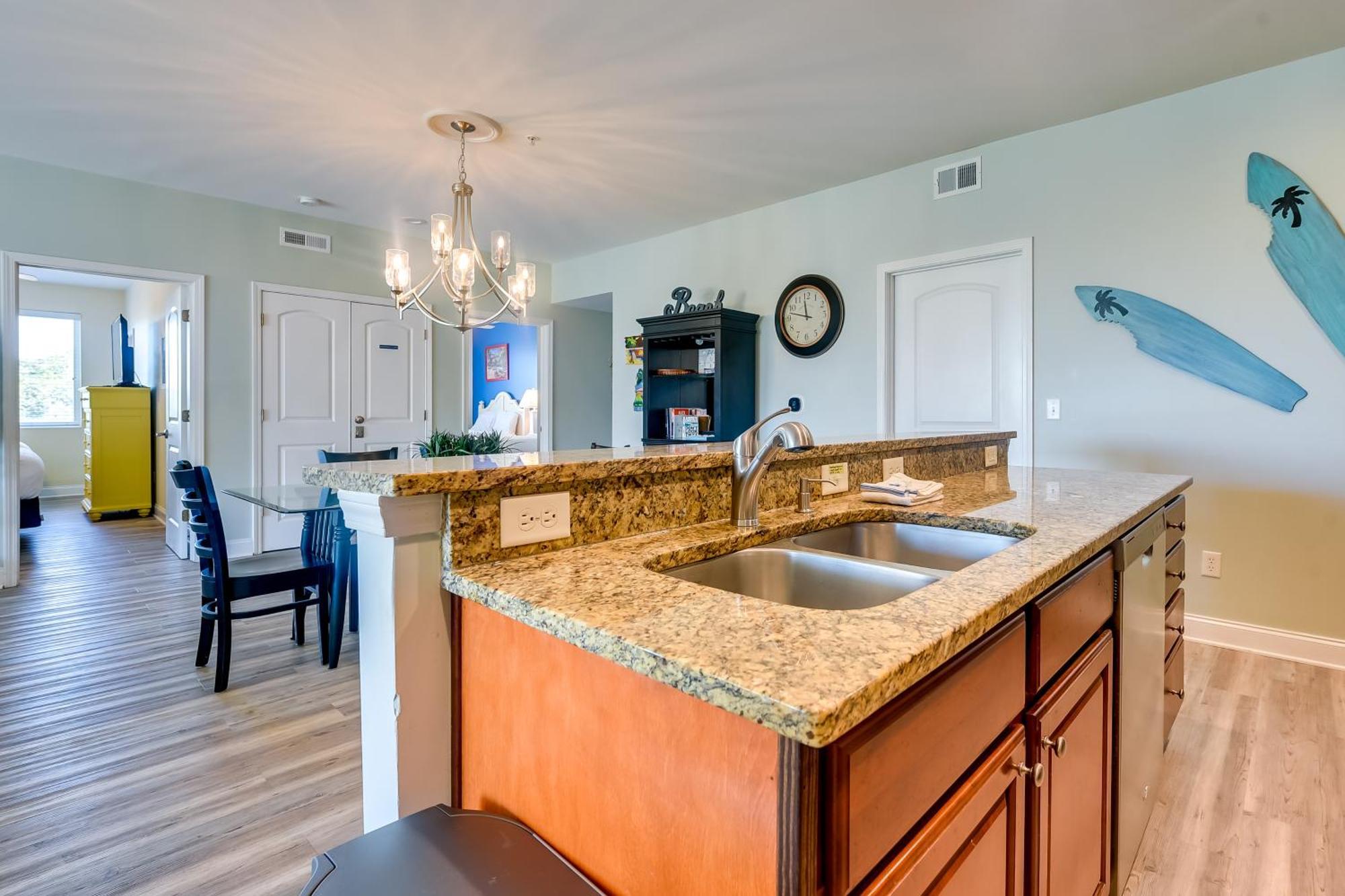 Roomy North Myrtle Beach Condo, Walk To Beach Extérieur photo